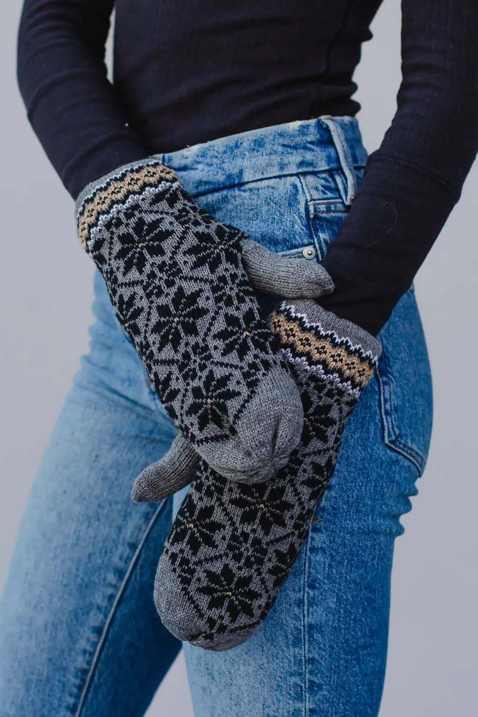 Tan Patterned Knit Mittens