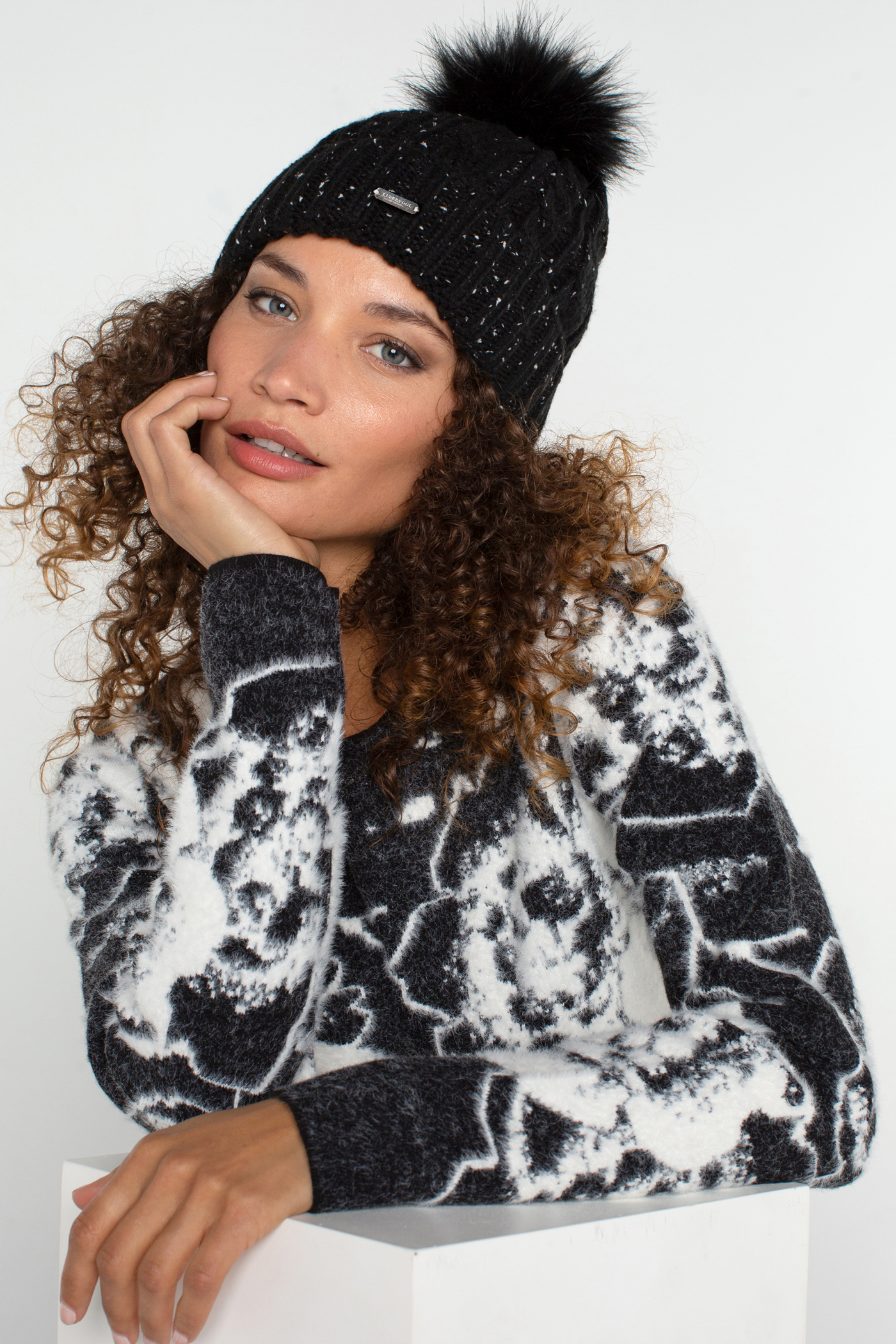 Black/White Flecks Main