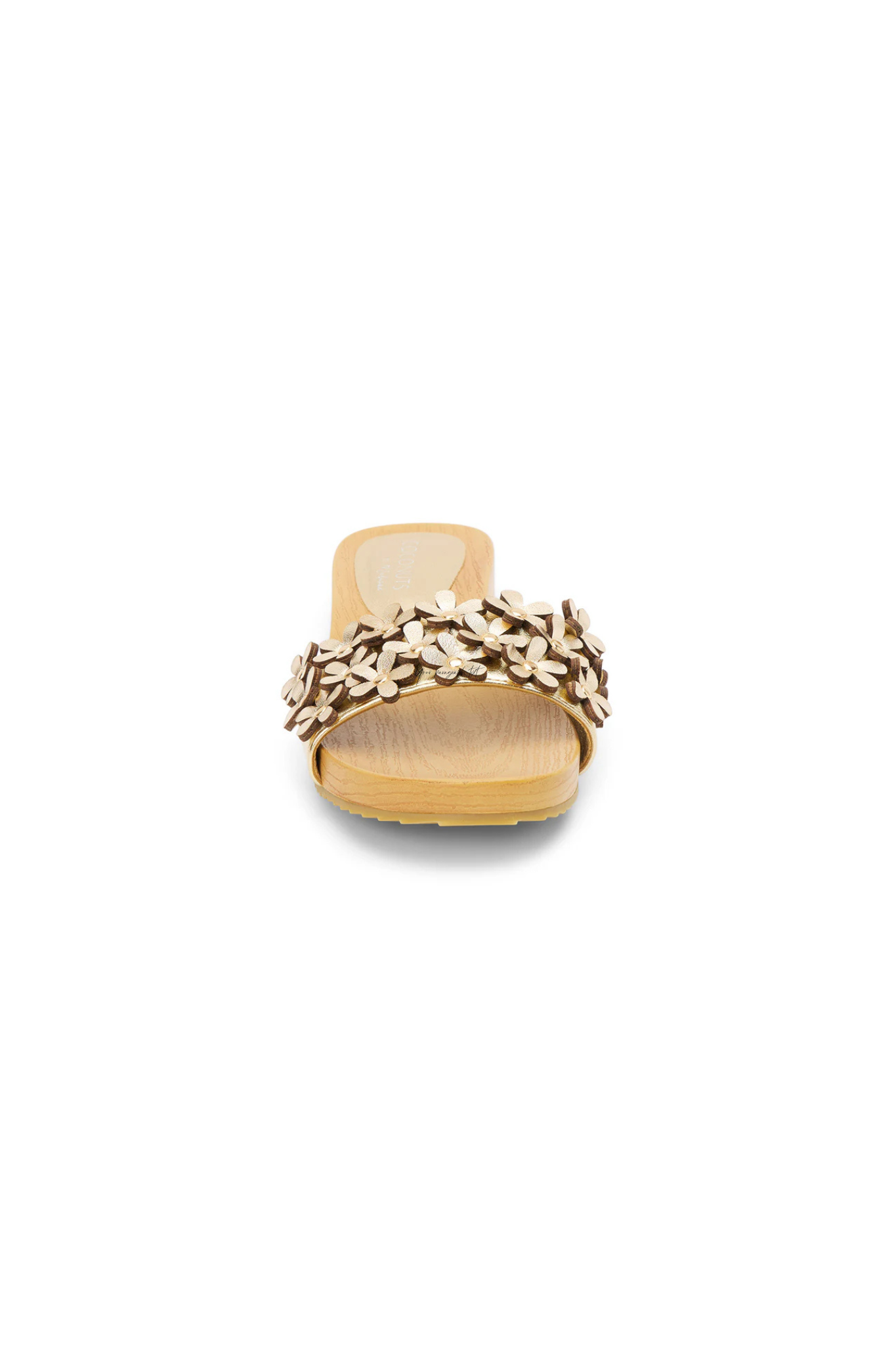 Beach by Matisse | Chelsea Sandal Gold | Sweetest Stitch