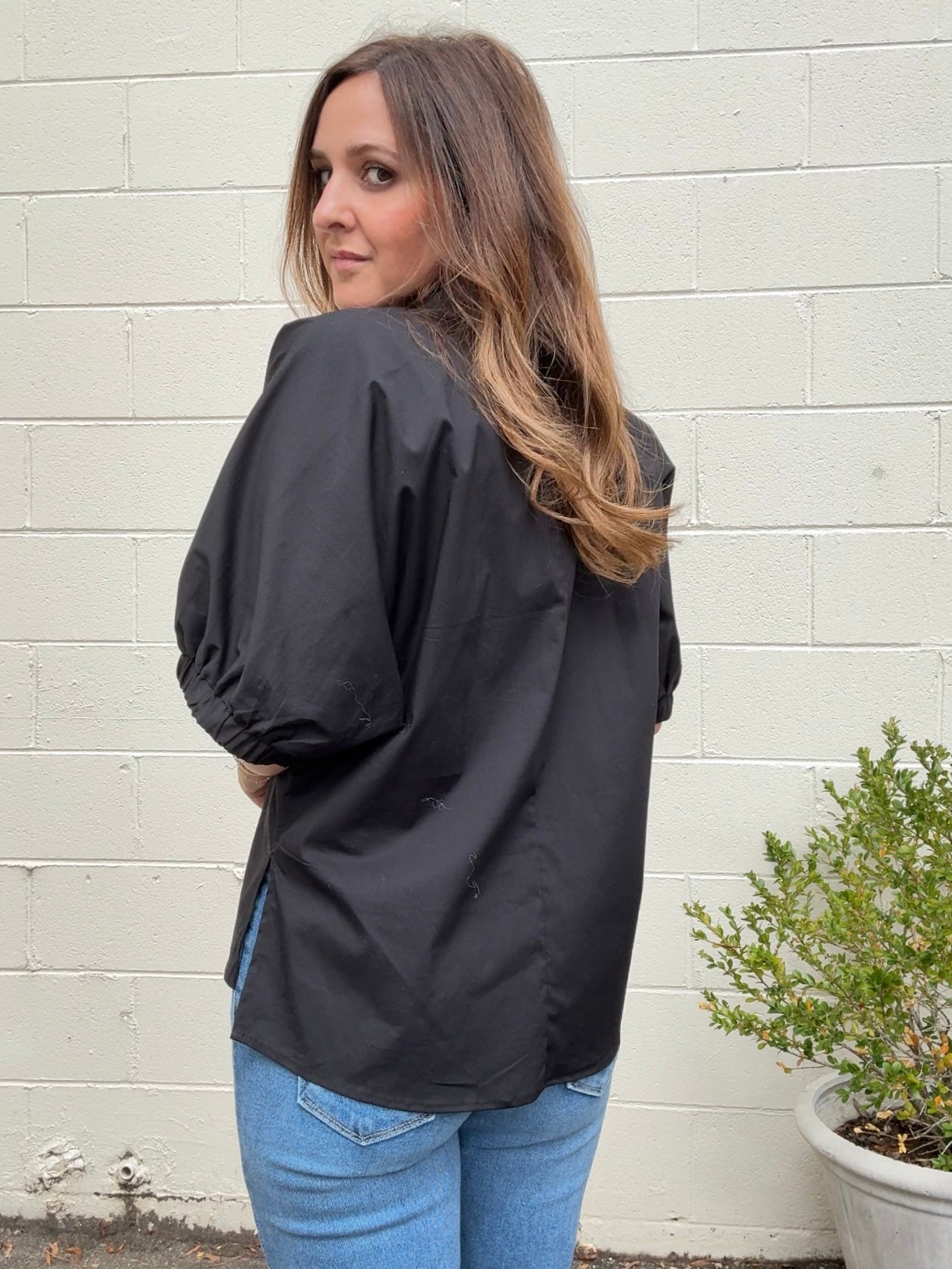 Entro | Serenity V-Neck Top | Sweetest Stitch Boutique Richmond