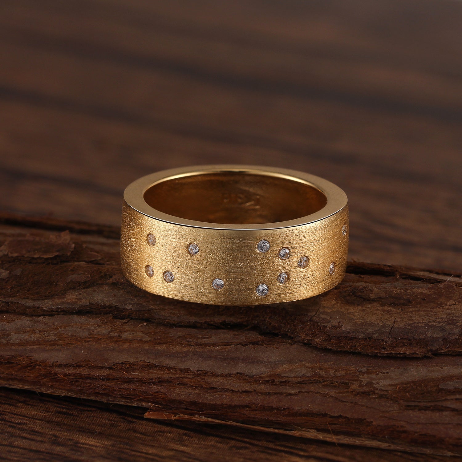 Touchstone HE>i Band Ring Brushed Gold Braille Crystals