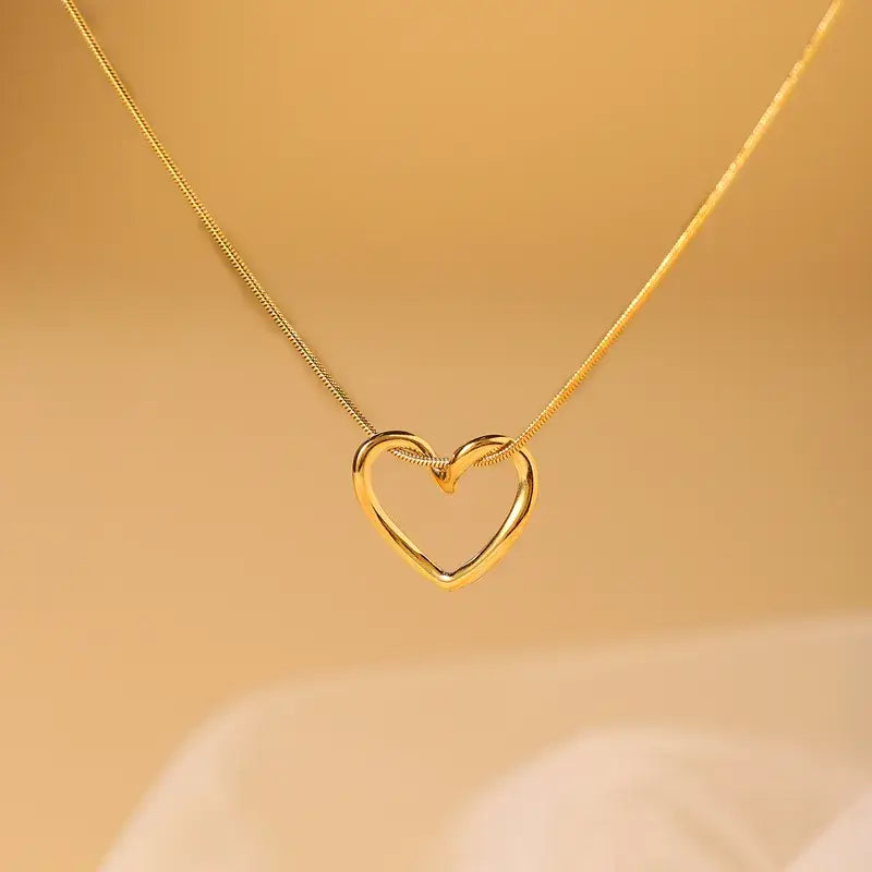 18k Gold Minimalist Simple Elegant Heart Chain Necklace - Yayas Glam & Gift Shop