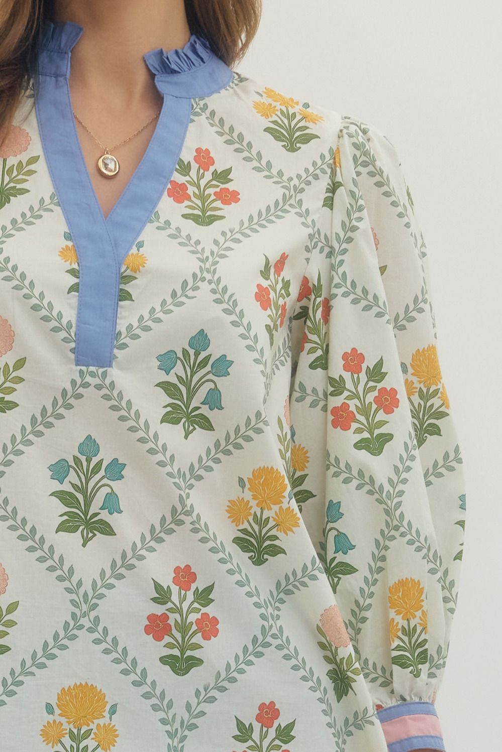 Entro | Bree Floral V-Neck Top | Sweetest Stitch Boutique Richmond