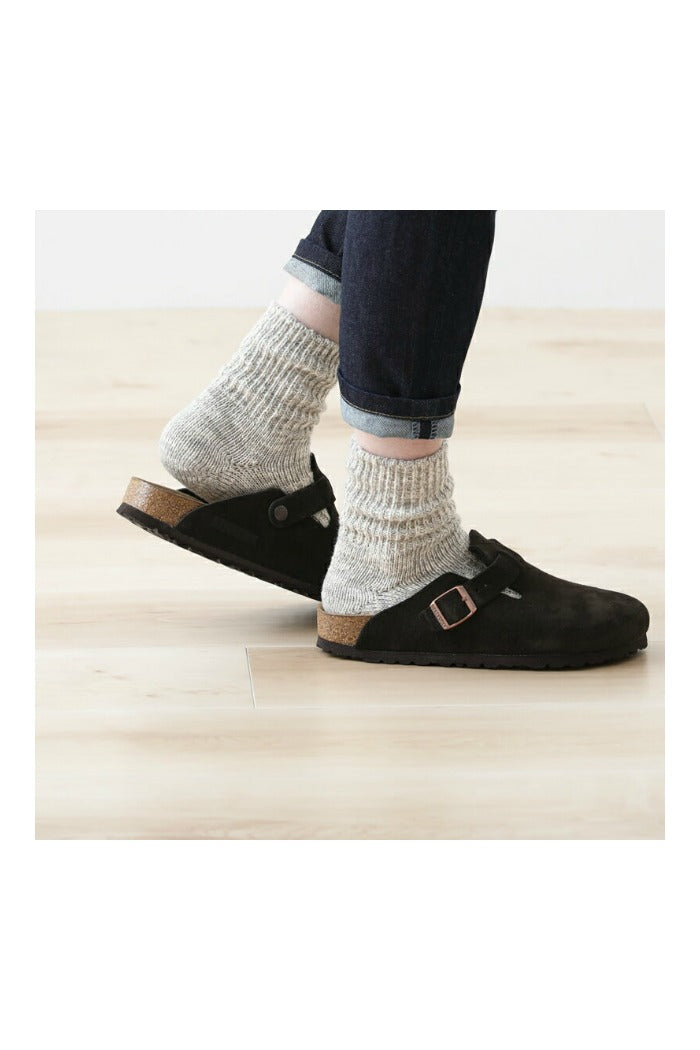 Birkenstock Boston BS Regular Width in Mocha – Shoptiques