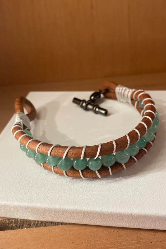 Peridot W/ Toggle Closure Main