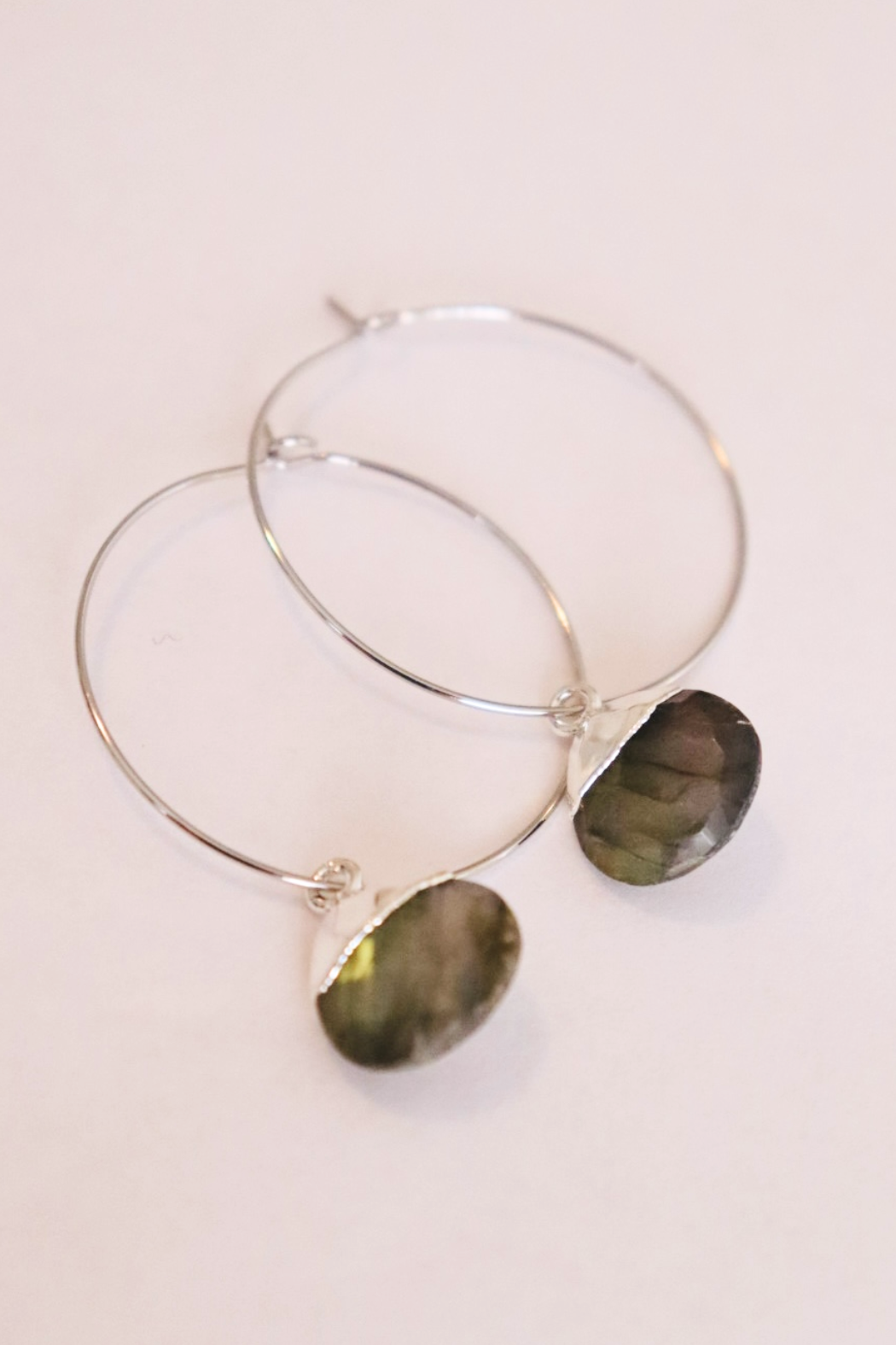 Labradorite/White Gold-filled Main