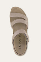 Silver Threads Leather