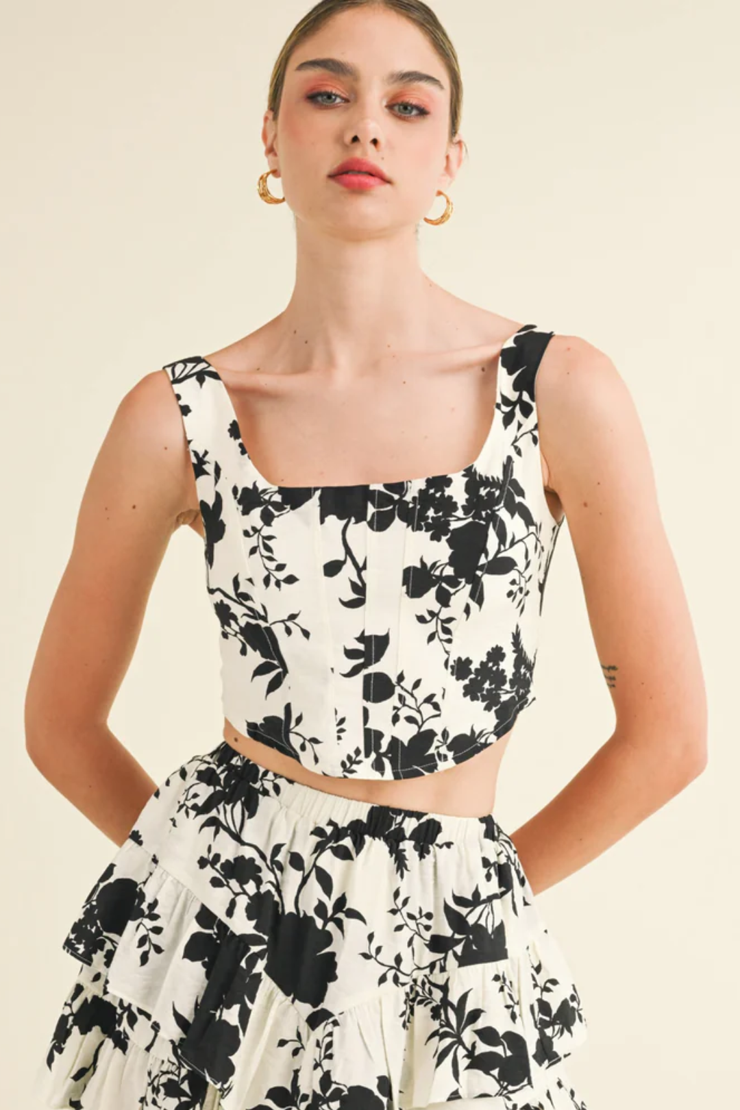 WHITE BLACK COMBO Main