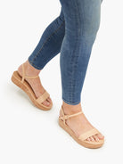 ABLE Larissa Platform - gilt+gossamer