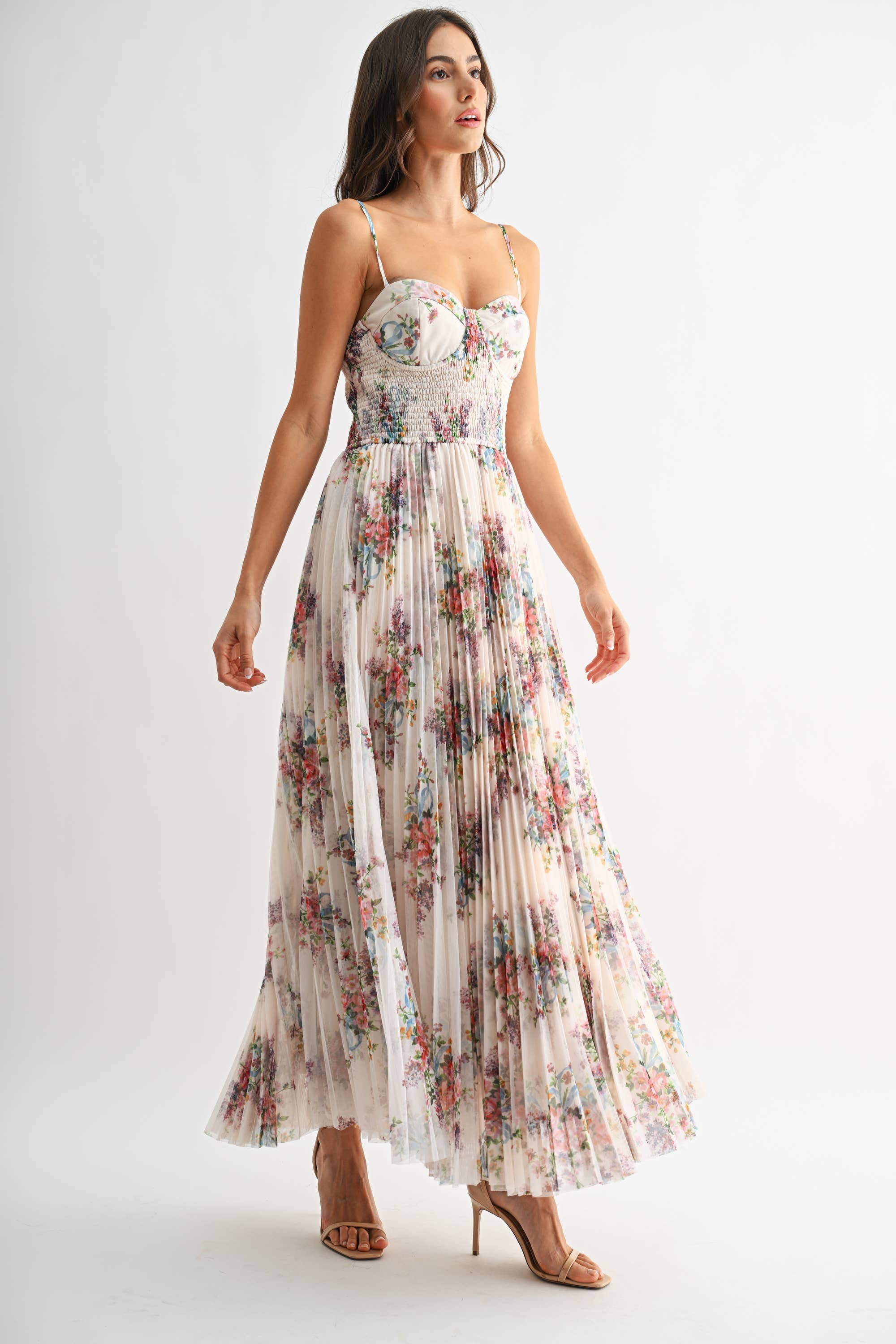 Pleated Floral Tulle Maxi Dress S-M-L (3-2-1) Pleated Floral Tulle Maxi Dress S-M-L (3-2-1)