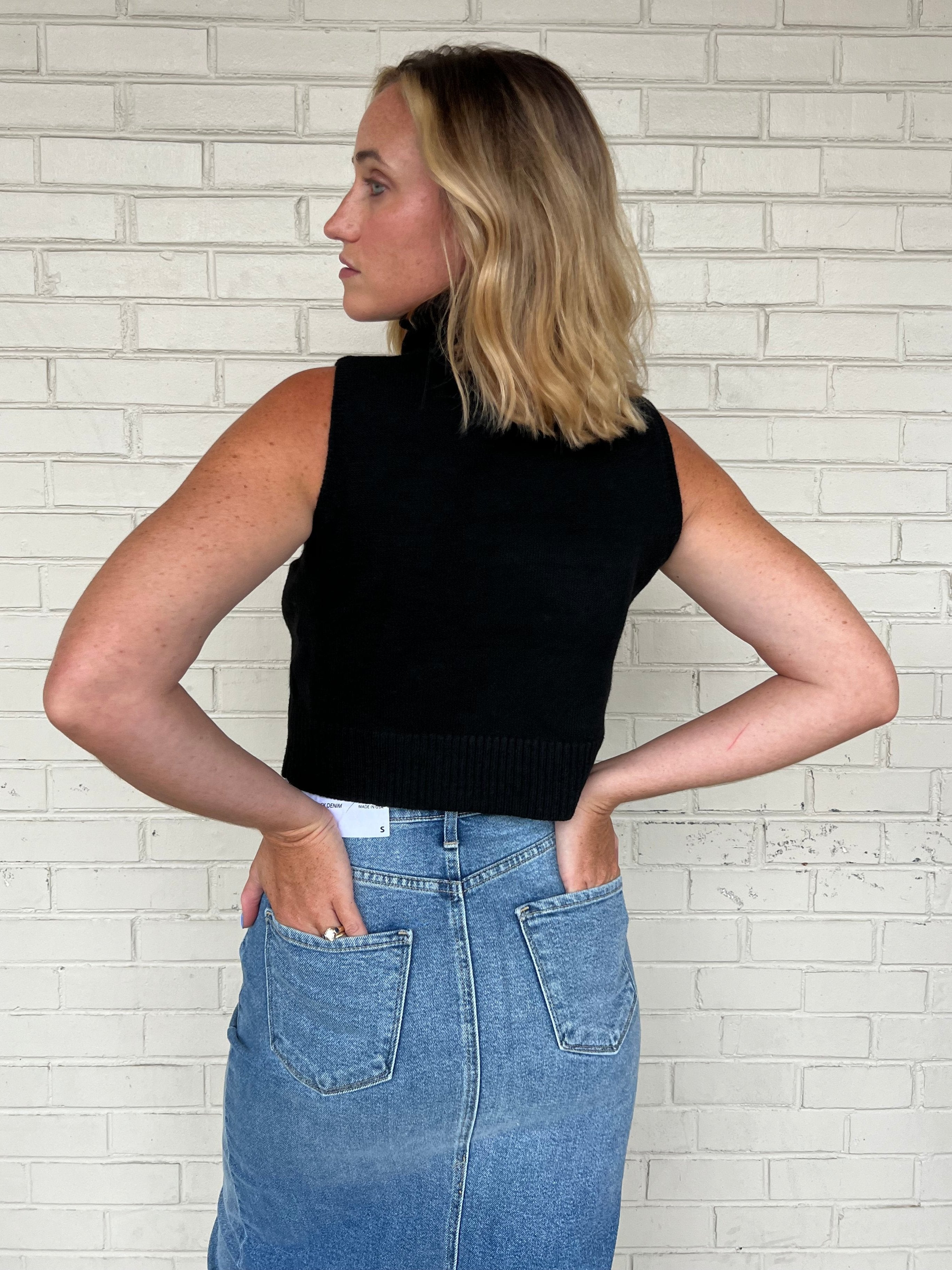 Creamon | Sleeveless Knit Turtleneck Top | Sweetest Stitch