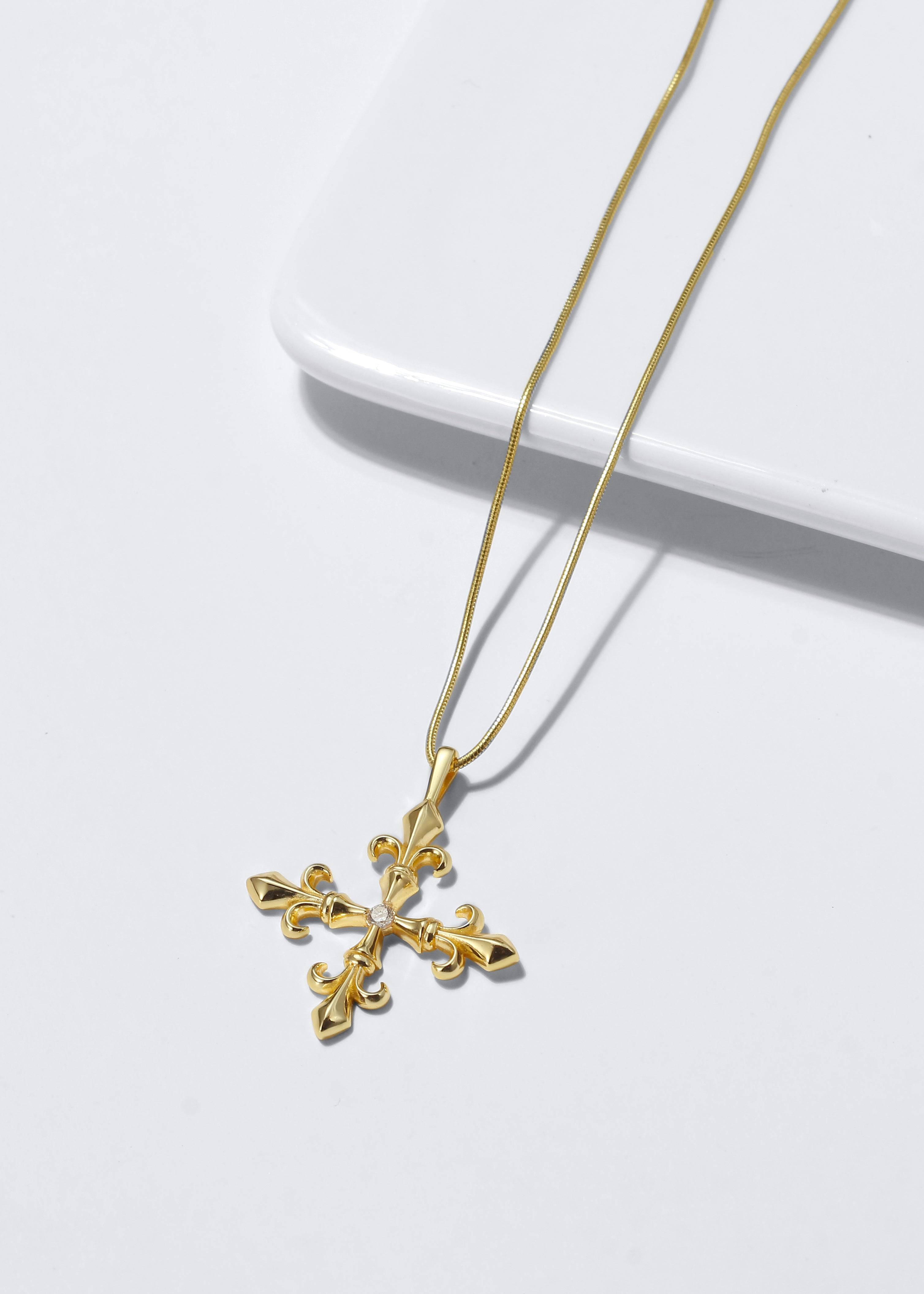 Saints Fleur Madrigal Cross Necklace in Gold