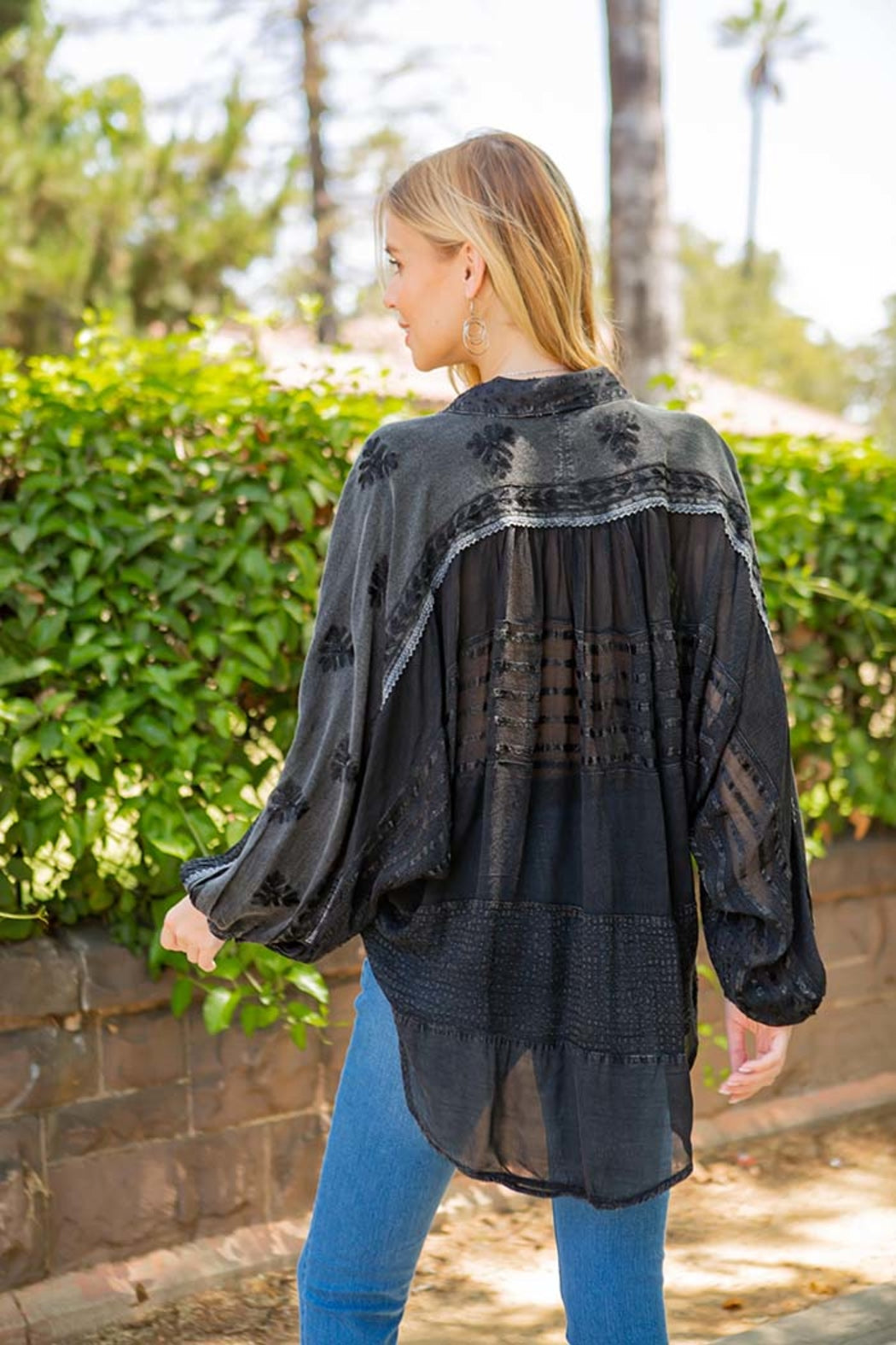 Bishop Sleeve Loose Western Top – Shoptiques