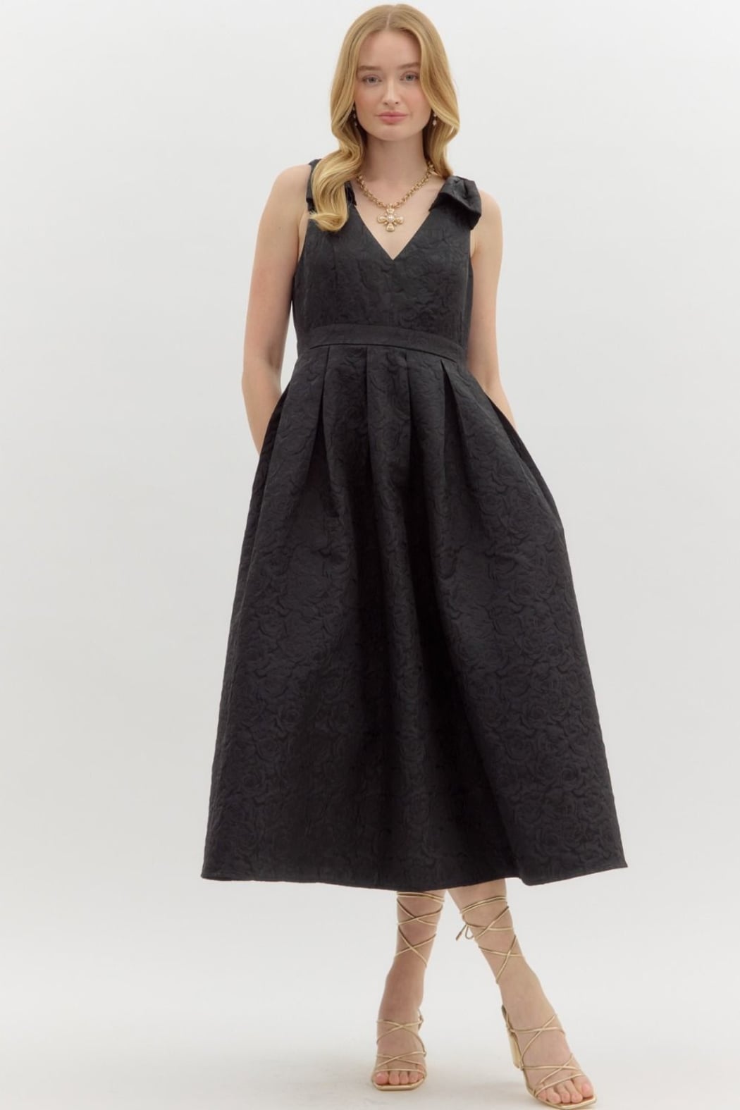 Running for Roses Dress Black / S Running for Roses Dress Black / S