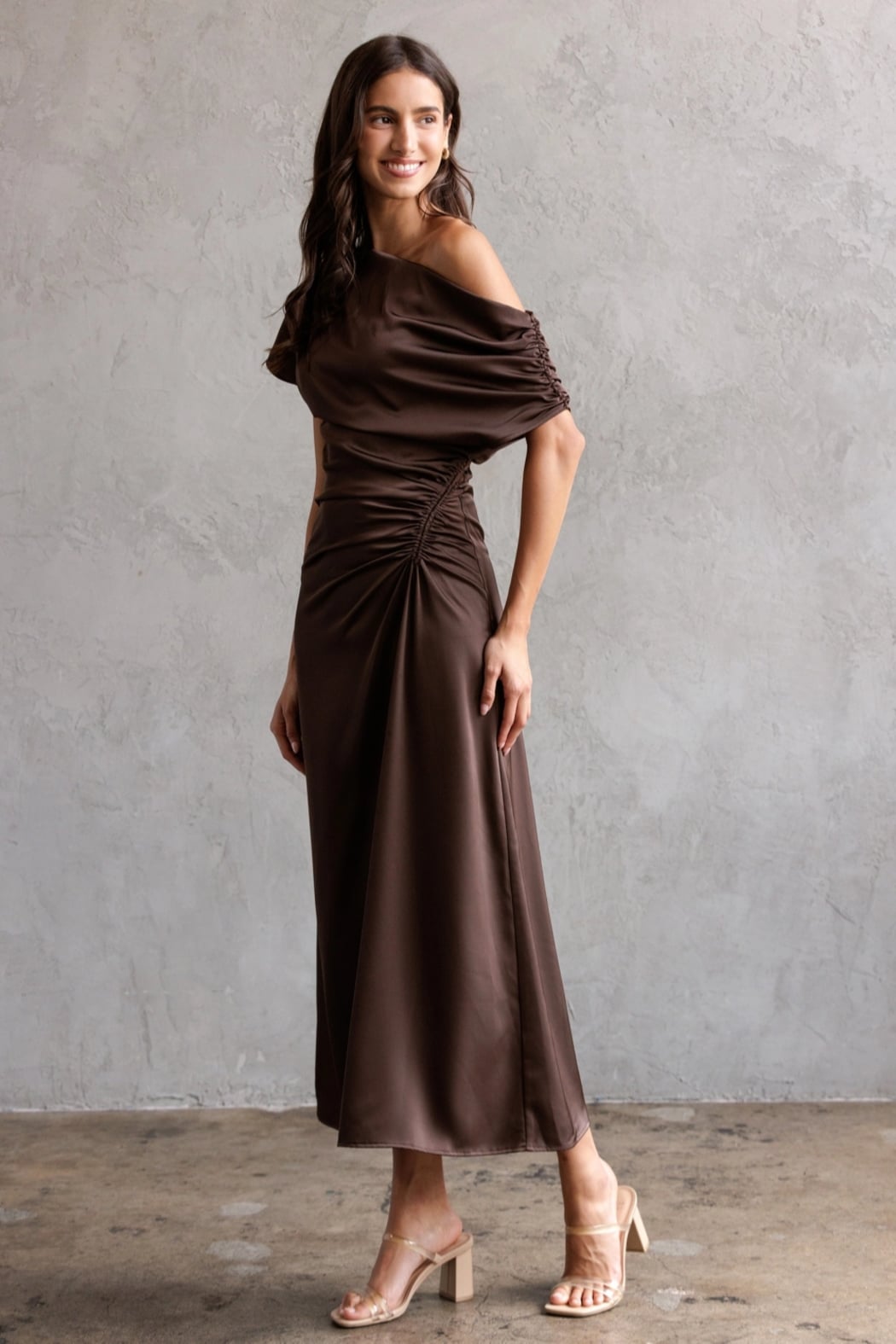 ✨新作/新品✨ANDRESD satin dressブラウン chocolate-satin-dress-brown-
