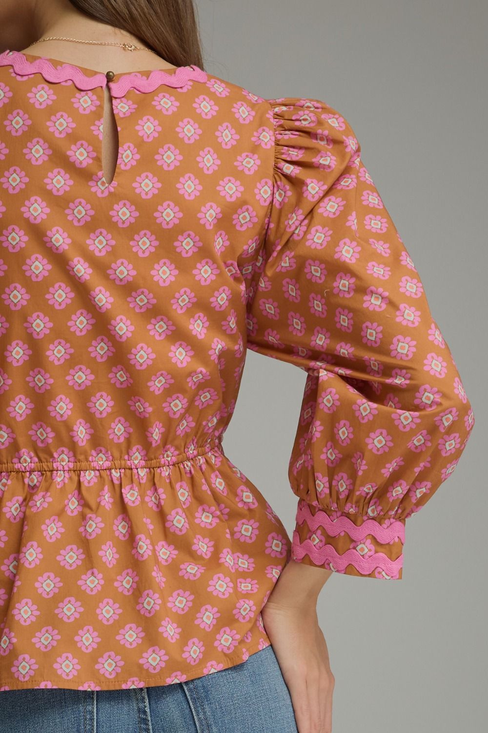 Entro | Becca Tie Front Floral Top - Camel/Pink | Sweetest Stitch Boutique