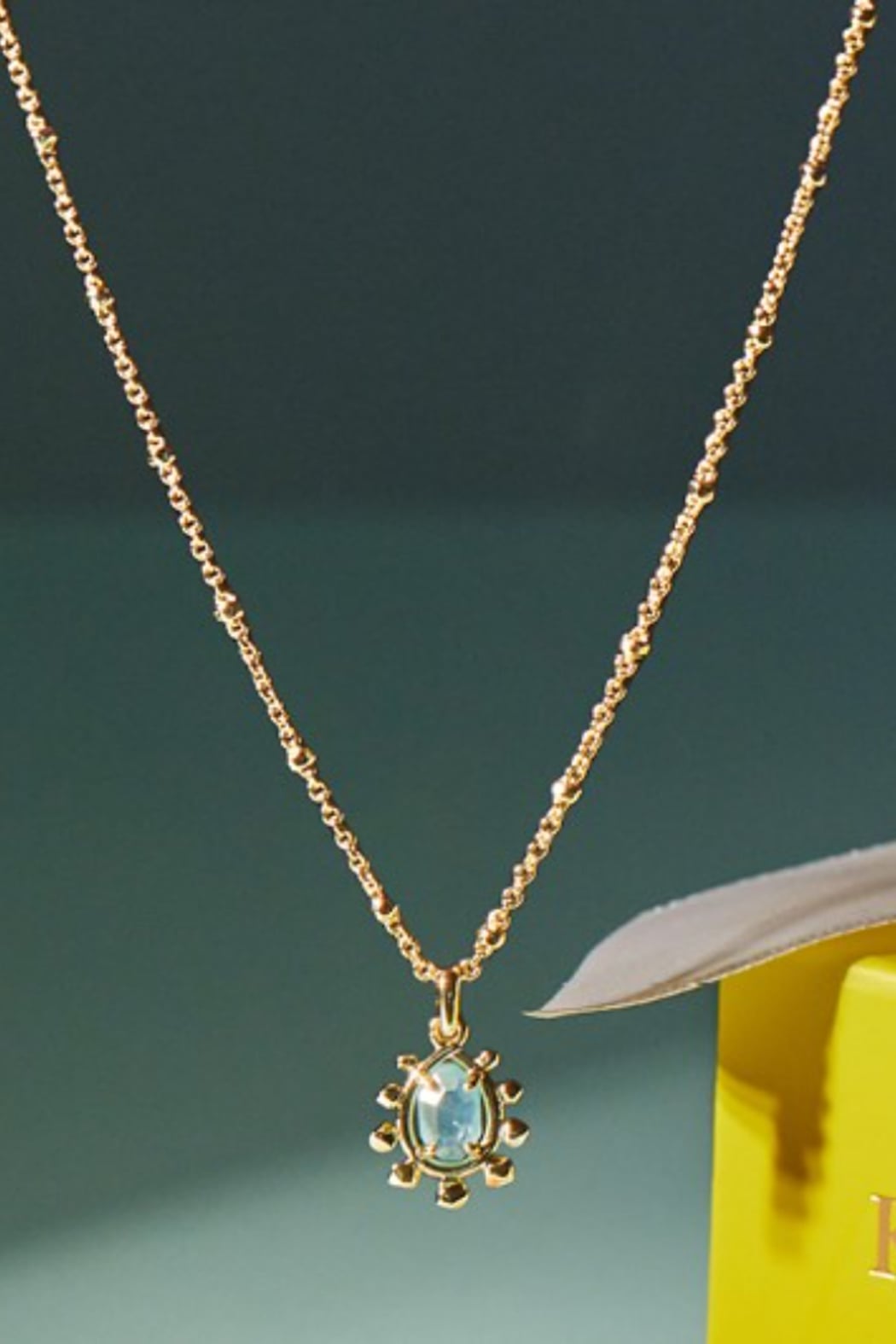 Kendra Scott Melinda Short Pendant Necklace – Shoptiques