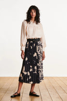 Stormy/Champagne Main