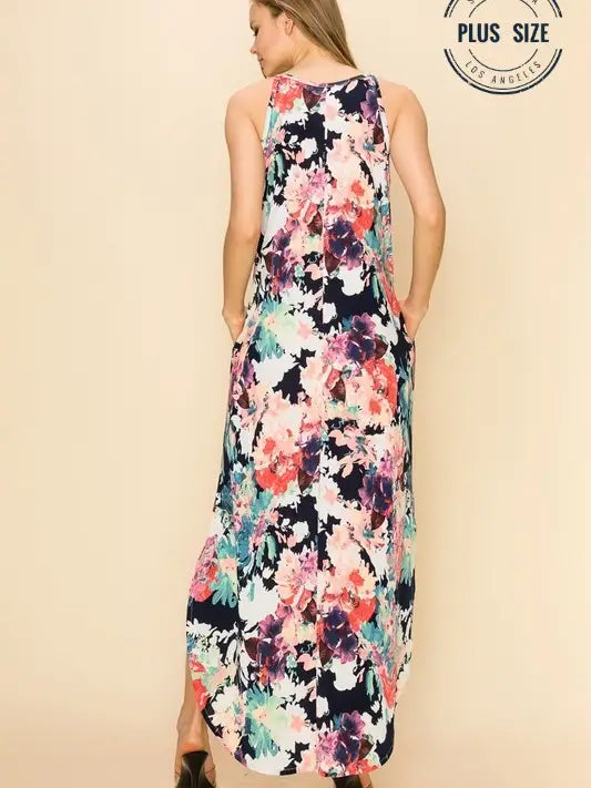 Plus Size Floral Sleeveless Maxi Dress with Pockets