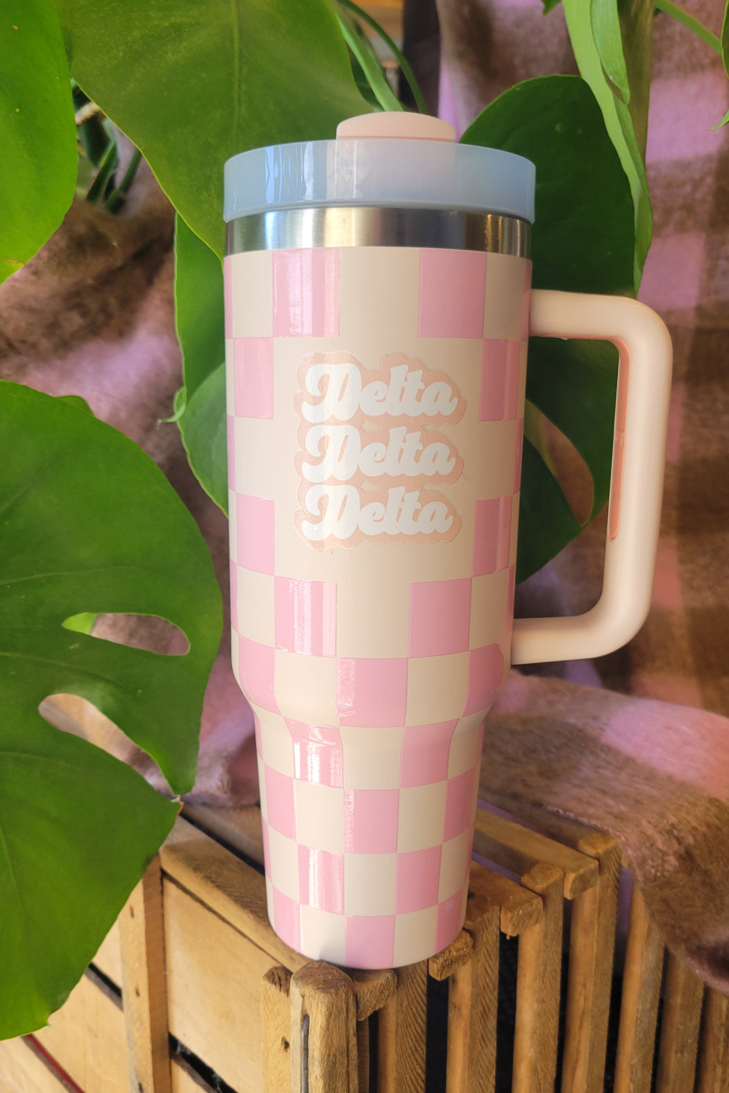 Delta Delta Delta Main