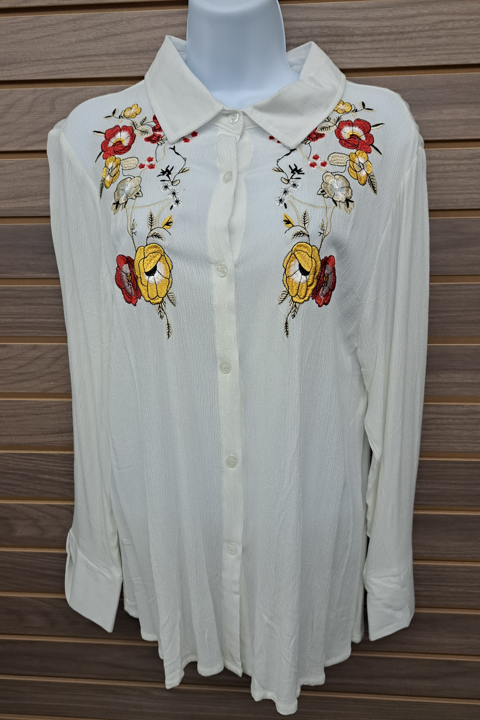 EmbroideRed floral blouse – Shoptiques